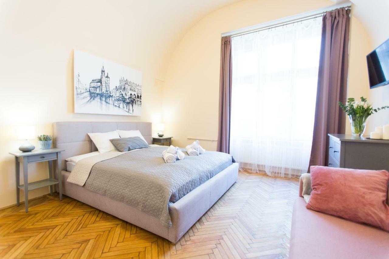Apartments Roman Krakov Exteriér fotografie